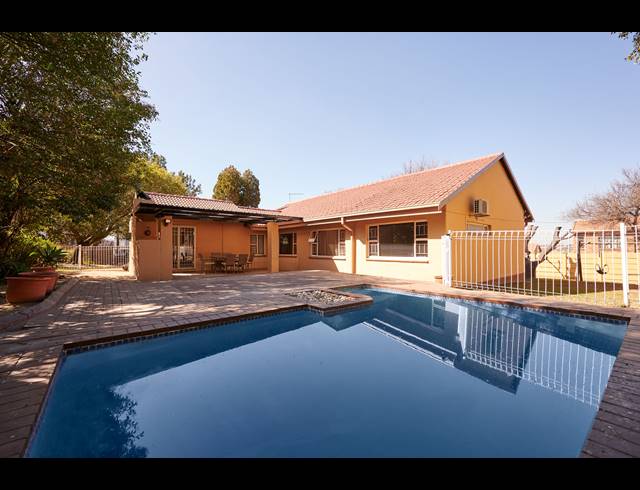 4 BEDROOM HOUSE SOLD IN HALFWAY GARDENS